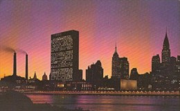 CPA NEW YORK- MANHATTAN SKYLINE IN TWILIGHT - Manhattan