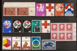 Nederland Lotje Met Postfrisse Zegels  MNH ** Allen In Zéér Goede Staat ! Inzet Aan10 € ! - Unused Stamps
