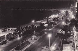 Cp , 06 , NICE , La Nuit , La Promenade Des Anglais - Nizza By Night