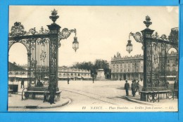 CP, 54, NANCY, Place Stanislas - Grilles Jean-Lamour, Voyagé En 1915 - Nancy