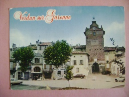CPM VERDUN SUR GARONNE LA PLACE DE L EPERON -TOUR ET PORTE DE L HORLOGE - Verdun Sur Garonne