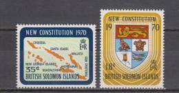 Salomon YT 189/90 ** : Nouvelle Constitution , Armoiries - 1970 - Iles Salomon (...-1978)