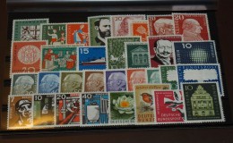 Bund Jahrgang Year Set  1957    Postfrisch ** MNH   #3868 - Collections