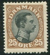 DENMARK Yvert # 107 Mint Hinged VF - Ungebraucht