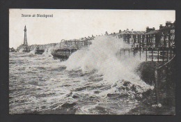 DF / ANGLETERRE / BLACKPOOL / STORM AT THE SOUTH SIDE / TEMPÊTE CÔTÉ SUD - Blackpool