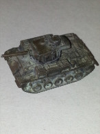 Char D'assault ,de Combat ( Blindé Automobile Tank ) TAILLE CRAYON Tankiste ( Idéal Pour Le Bureau D'un Tankeur Motivé ) - Otros & Sin Clasificación