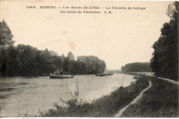 95. Meriel. Les Bords De L'oise. Le Chemin De Halage. Un Train De Péniches - Meriel