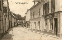 Chaumont En Vexin Rue De L'hotel De Ville Peinture A. Berthe (bazar Chaumontois) - Chaumont En Vexin