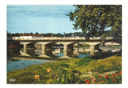 Cp, 40, Aire-sur-l'Adour, Le Pont - Aire