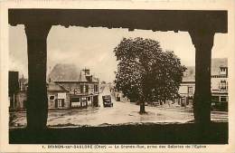 Depts Divers -cher -ref  M07- Brinon Sur Sauldre - La Grande Rue Prise Des Galeries De L Eglise  -carte Bon Etat - - Brinon-sur-Sauldre