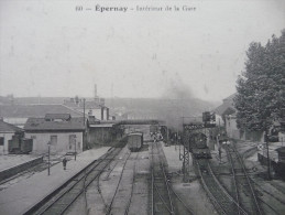 CPA Epernay. Marne. Intérieur De La Gare. Train Locomotive - Epernay
