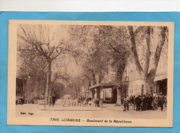 LORGUES -boulevard De La République -terrass Des Cafés Animées - A Voyagé En 1939-édition Sage - Lorgues