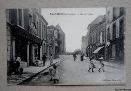 53 - AMBRIERES -- Rue De L'Eglise  - Trés Animée, Enfants, Passants," Au Bon Marché"  Nouveautes Phélippot-Duhail - Ambrieres Les Vallees