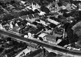 22-LA FRANCE VUE DU CIEL...JUGON...ROUTE DE DINAN A LAMBALLE...CPSM GRAND FORMAT - Jugon-les-Lacs