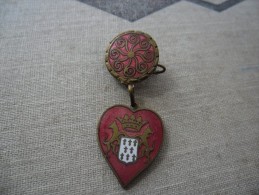 Superbe BROCHE ANCIENNE Triskel Breton émaillé Coeur BRETAGNE HERMINES Héraldique Ecu @  Période 1900 -1930 - Spille