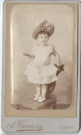 Photo D´Enfant /debout Sur Chaise/ Avec Chapeau/Albert Warnery/Elbeuf/D Hutinet/Paris/Vers 1885   PH203 - Anonymous Persons