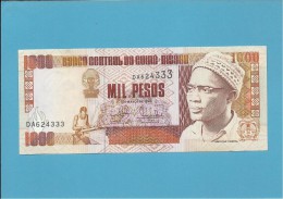 GUINEA-BISSAU - 1000 PESOS - 1.3.1990 - P 13a - PRESIDENTE AMILCAR CABRAL - Guinee-Bissau