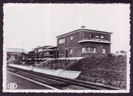 La Gare D' AUVELAIS - Statie   // - Sambreville