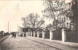 Les Mureaux (78) Avenue Félix Faure - Les Mureaux