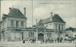 86 LENCLOITRE / L'Hôtel-de-Ville / - Lencloitre