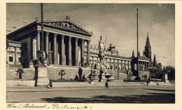 WIEN, Parlament - 2 Scans - Wien Mitte