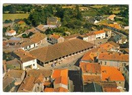 CPSM MOUTIERS LES MAUXFAITS (Vendée) - Vue Aérienne : Les Halles Construites En 1764 - Moutiers Les Mauxfaits