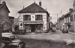 BALLANCOURT  - La Place De La Liberté Et La Rue Du MARTROY - Ballancourt Sur Essonne