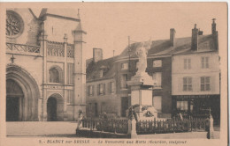 BLANGY SUR BRESLE   Le Monument Aux Morts - Blangy-sur-Bresle