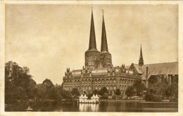 Lübeck. Dom Und Museum  - 2 Scans - Luebeck