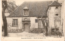 DUN-sur-AURON (18) : Maison De Charles VII - Vue De La Cour Intérieure. - Dun-sur-Auron