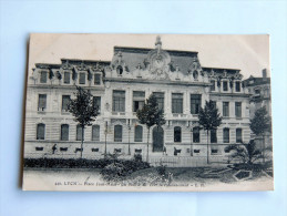 Carte Postale Ancienne : LYON : Place Jean Mace : Mairie Du VIIè Arrondissement - Lyon 7