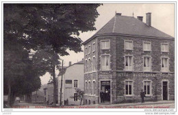 PALISEUL ..-- GARE . Hôtel Flahaux Maxime . 1913 Vers LIEGE ( Mrs R Et M  HENRION ) .   Voir Verso . - Paliseul