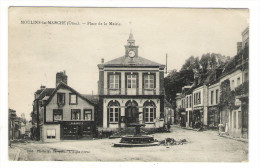 ORNE  /  MOULINS-la-MARCHE  /  PLACE  DE  LA  MAIRIE  ( Magasin DAGUY ) /  Cachet Au Dos  :  GARE DE SAINTE-GAUBURGE - Moulins La Marche