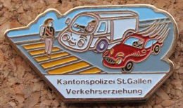 KANTONSPOLIZEI ST GALLEN SCHWEIZ - VERKEHRSERZIEHUNG - PIETONS - VOITURE - POLICE CANTONALE DE ST GALL  -    (5) - Police