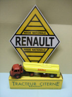 CAMION CIJ Tracteur Fainéant RENAULT Citerne SHELL + PLAQUE Publicitaire En Tôle RENAULT - Camiones, Buses Y Construcción