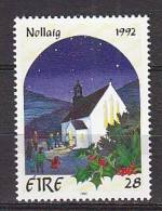 Q0967 - IRLANDE IRELAND Yv N°817 ** NOEL - Neufs