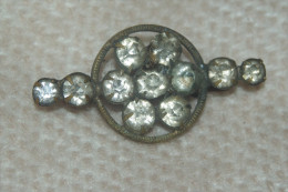 BROCHE VINTAGE Ancienne Et PIERRES 11 BRILLANTS CABOCHONS - Broschen