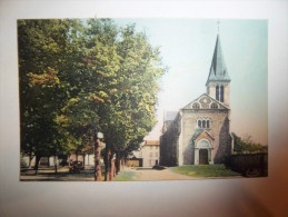 2ujj - CPA N°9 - BRIOUX SUR BOUTONNE - L'église Et La Place -  [79] - Deux-Sèvres - Brioux Sur Boutonne