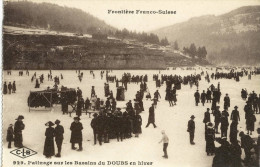 CPA( Sport Patinage A Glace)  Patineurs Au Bassin  Du DOUBS En Hiver - Eiskunstlauf