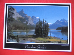 MALIGNE LAKE,JASPER NATIONAL PARK - Jasper