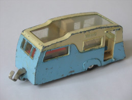 DINKY TOYS - Four-Berth Caravan- CARAVANE  - Made In England - Meccano LTD  **** EN ACHAT IMMEDIAT **** - Dinky