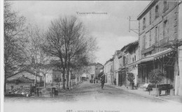 82 - Tarn-et-Garonne - MOLIERES - Le Boulevard. Animée. - Molieres