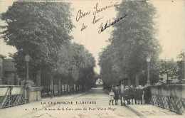 Marne - Ref A382-ay -avenue De La Gare Prise Du Pont Victor Hugo    -carte Bon Etat  - - Ay En Champagne