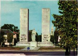 VERSAILLES ,MONUMENT AUX MORTS DE LA GENDARMERIE ,COULEUR REF 37780 - War Cemeteries