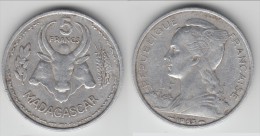 **** MADAGASCAR - 5 FRANCS 1953 **** EN ACHAT IMMEDIAT !!! - Madagascar