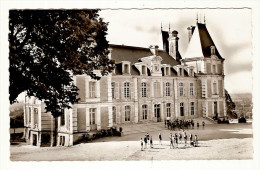 49 - TIERCE - Château De La Bainerie - Colonie De Vacances De La Ville D'ARGENTEUIL - Enfants Devant Façade Postérieure - Tierce