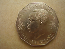 TANZANIA 1973 FIVE SHILLINGS NYERERE F.A.O.Issue "FIRST PRESIDENT" Swahili Inscribed Copper-Nickel. - Tansania