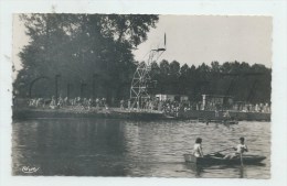 Vaires-sur-Marne (77) : Le Plongeoir De La Piscine Sur La Marne Env 1950 (animé) PF. - Vaires Sur Marne