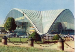Puteaux : Palais Centre National Industries Techniques (rond Point La Défense) N°168 Yvon - Vieilles Voitures - La Defense