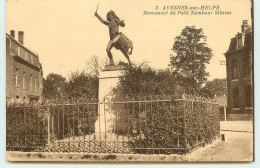 DEP 59 AVESNES SUR HELPE MONUMENT DU PETIT TAMBOUR STHRAU - Avesnes Sur Helpe